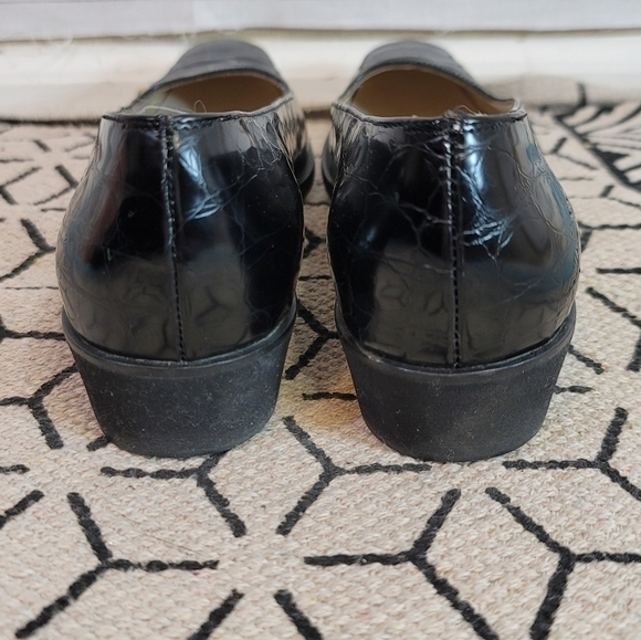 SALVATORE FERRAGAMO BLACK LEATHER WEDGE LOAFER, SZ 8.5 - Picture 7 of 16
